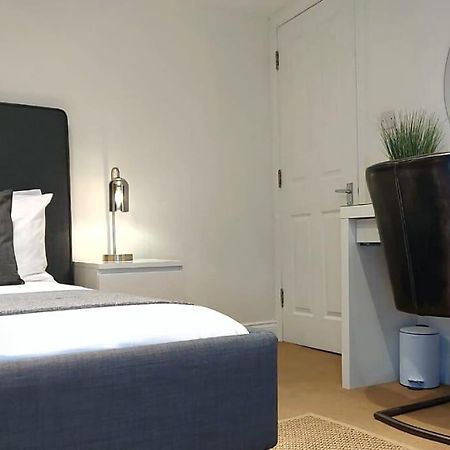 2 Bedroom City Centre Duplex Apt Preston  Extérieur photo