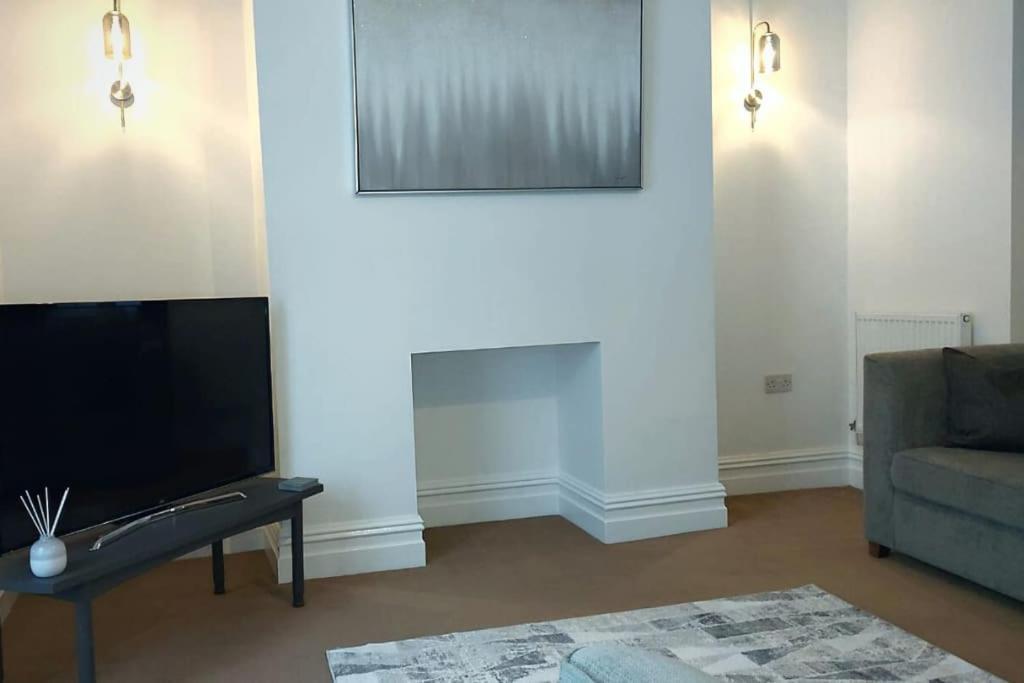 2 Bedroom City Centre Duplex Apt Preston  Extérieur photo