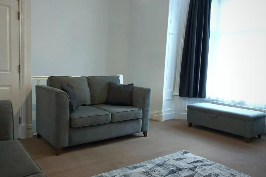 2 Bedroom City Centre Duplex Apt Preston  Extérieur photo