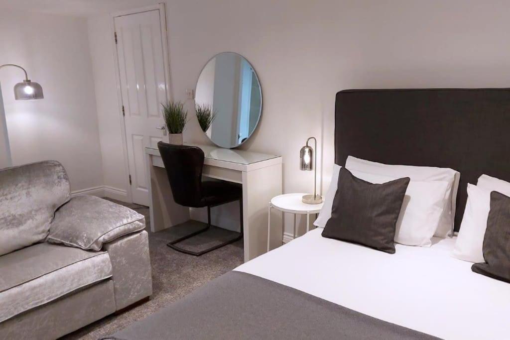2 Bedroom City Centre Duplex Apt Preston  Extérieur photo